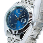 Emir Watches vue 3/4 montre chiffres arabes et cadran bleu automatique
