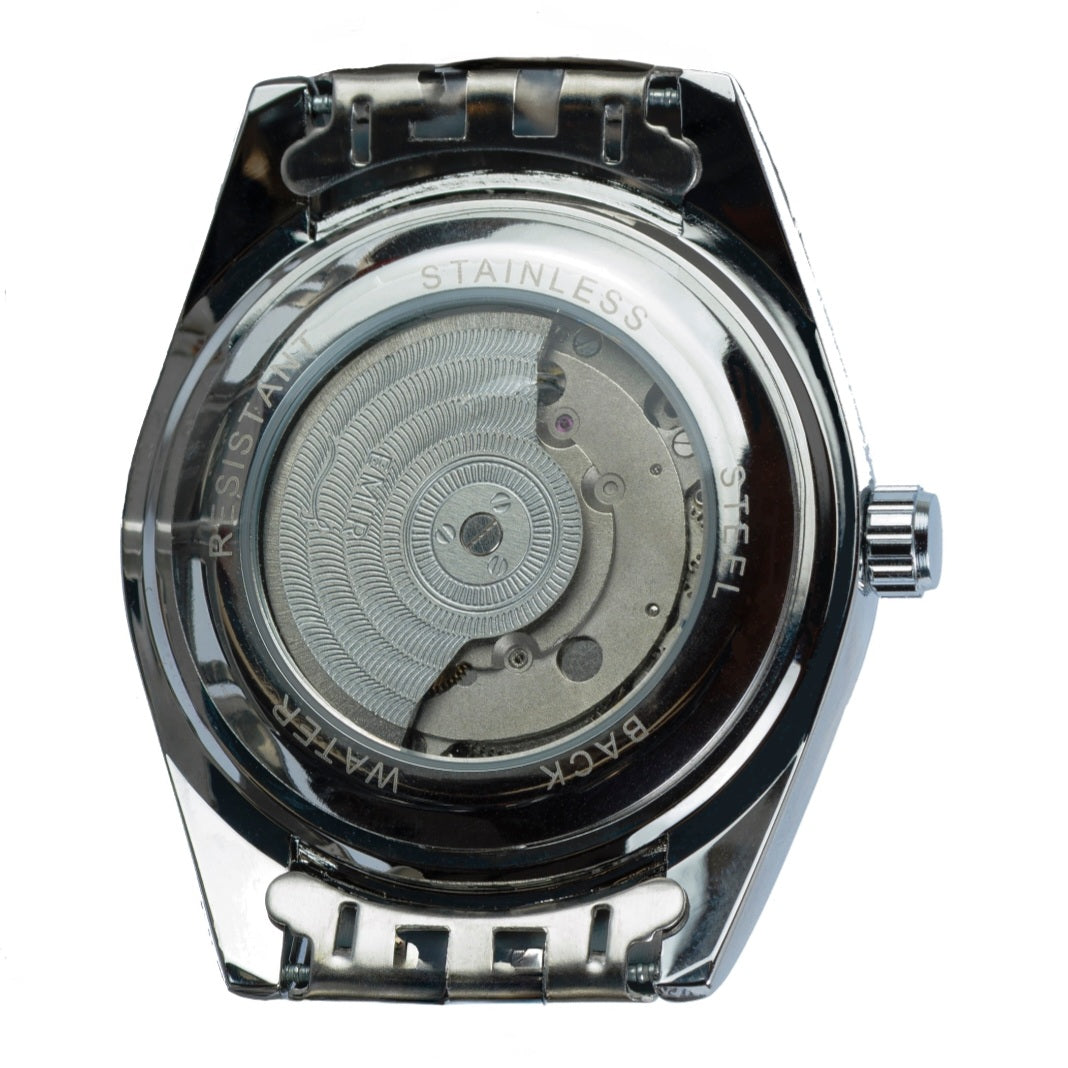 Dos de boîte en acier inoxydable 316L gravé chiffre arabe étanchéité 5 ATM de la marque Emir Watches