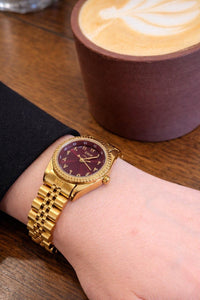Montre femme Emir Watches Quartz cadran rubis chiffres arabes et bracelet doré